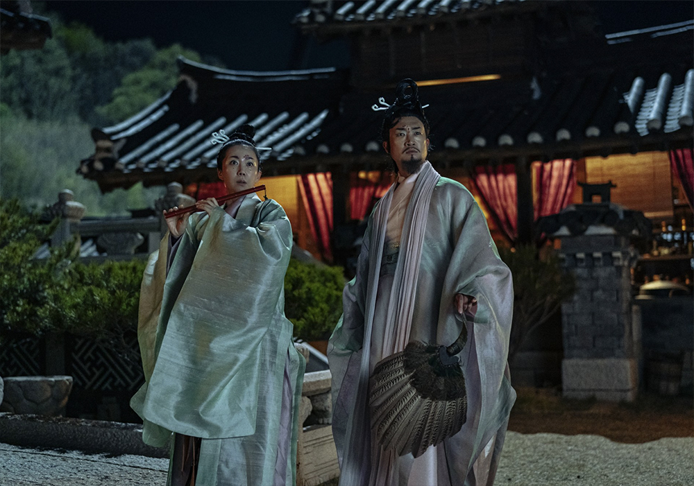 염정아 조우진 흑설 청운