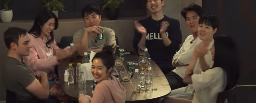 출연자 저녁 한 때